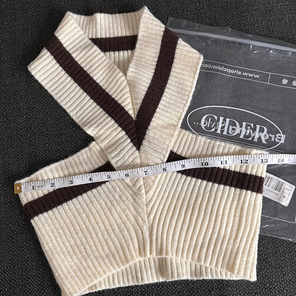 Cider Halter Sweater Top | size Medium | Color Cream and Brown
